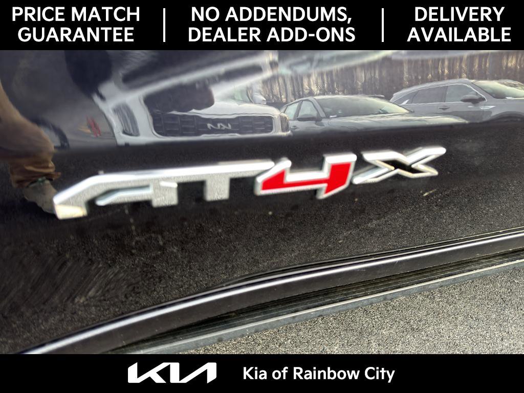 Used 2022 GMC Sierra 1500 AT4X image 13