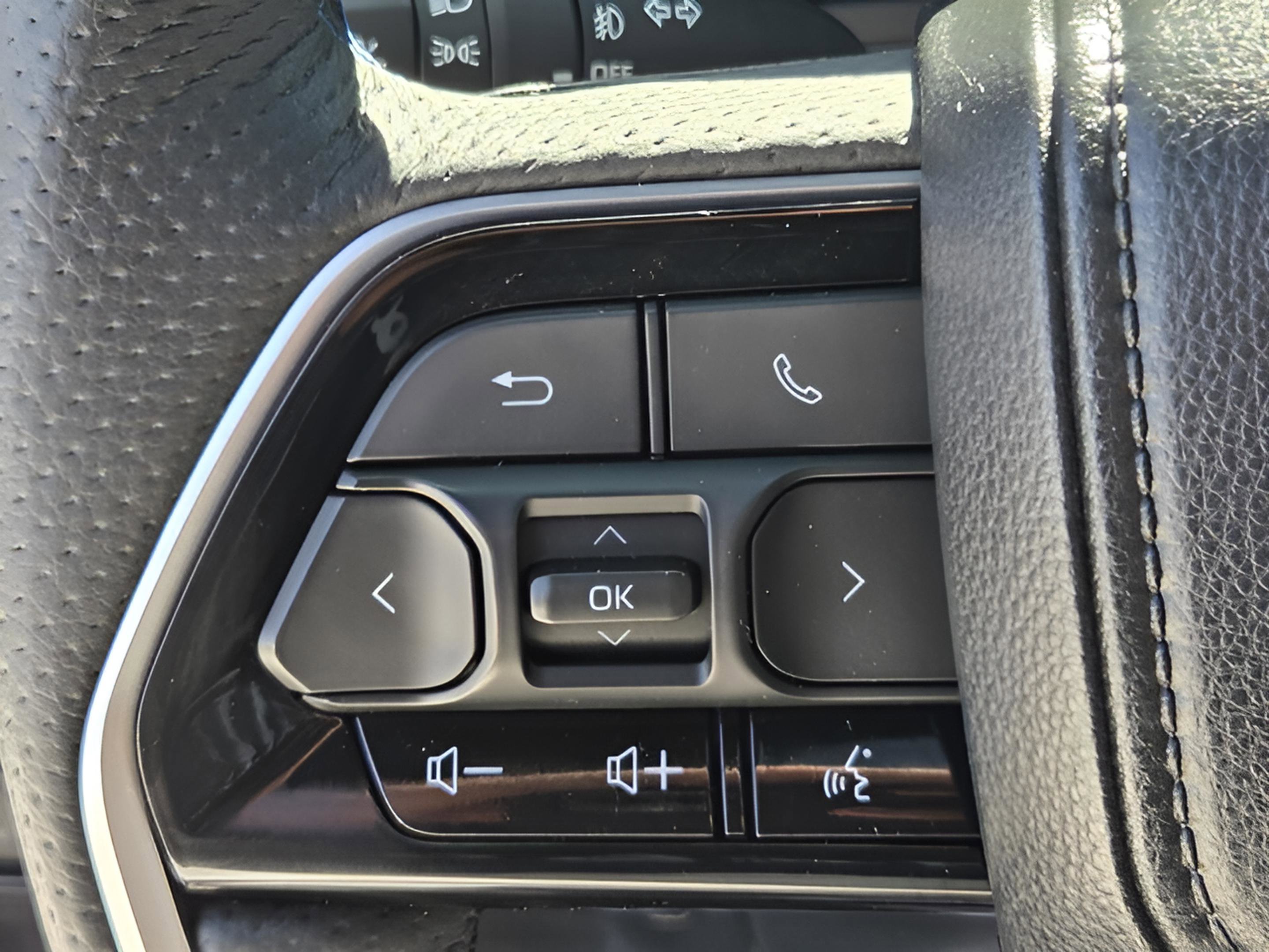 Certified 2024 Toyota Sequoia Platinum image 26