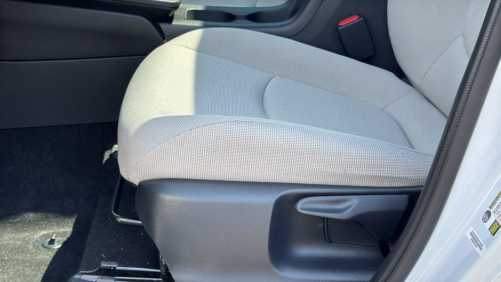 Used 2026 Toyota Corolla Cross LE w/ Moonroof Package AWD/4WD image 28