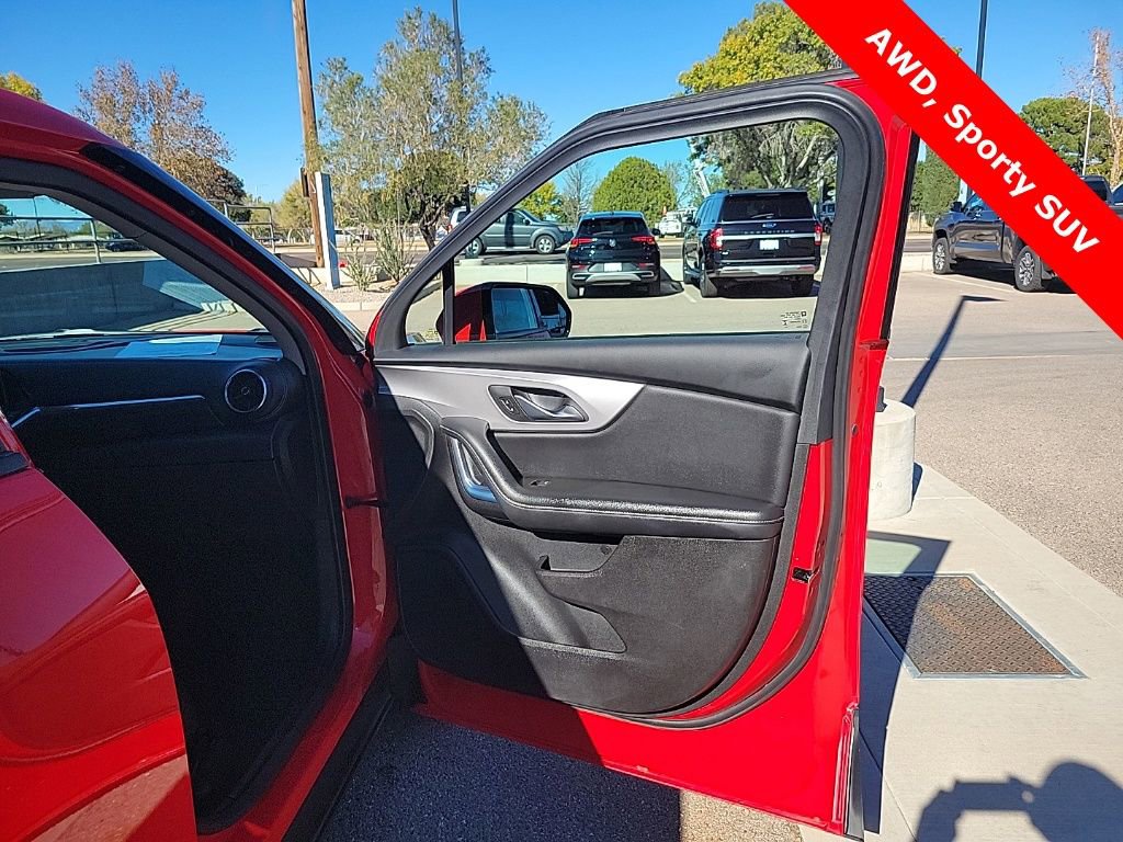 Used 2023 Chevrolet Blazer LT image 17