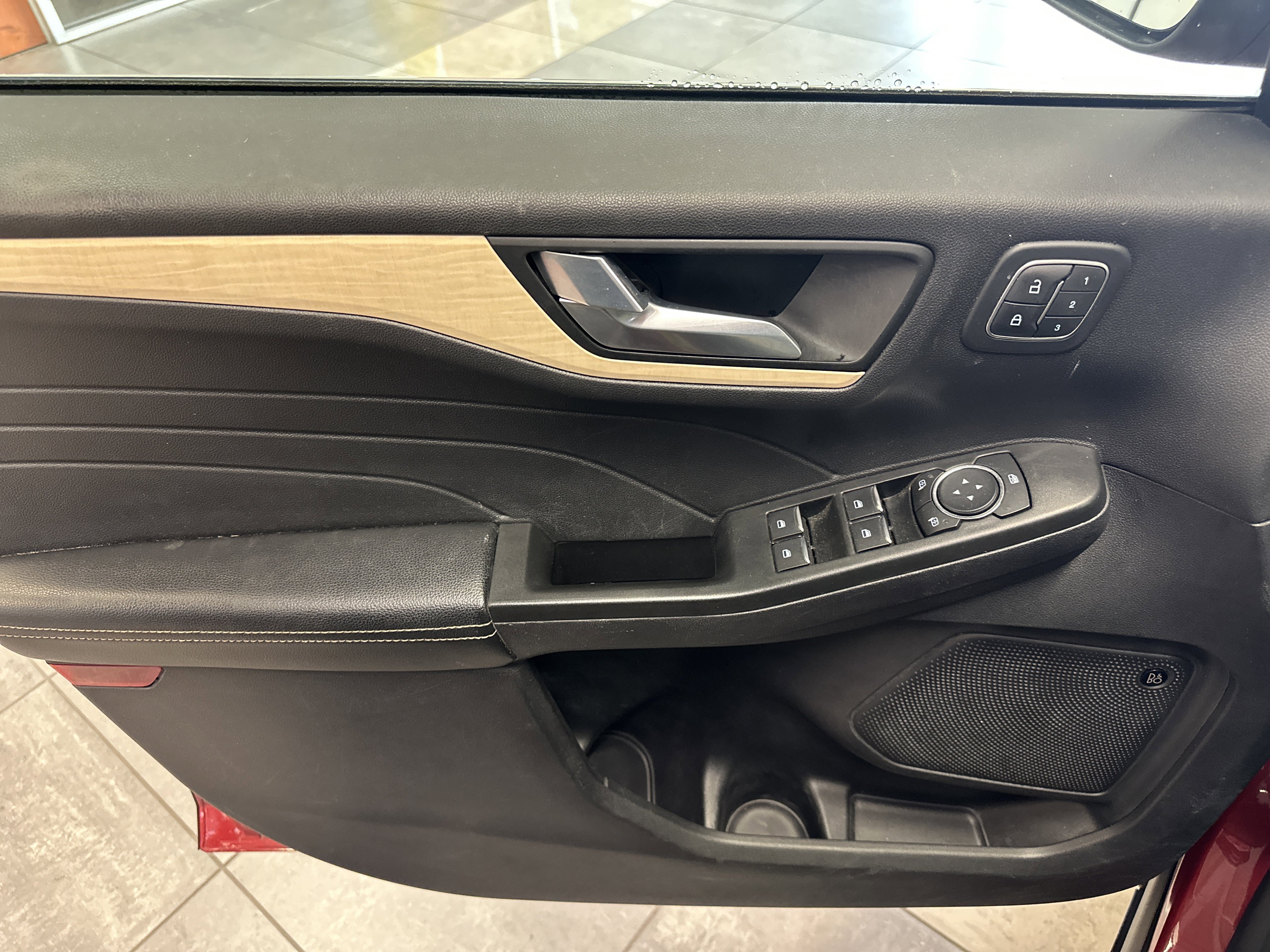 Used 2021 Ford Escape Titanium w/ Titanium Elite Package image 19