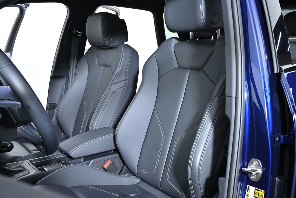 Used 2024 Audi Q3 2.0T Premium Plus w/ Premium Plus Package image 25