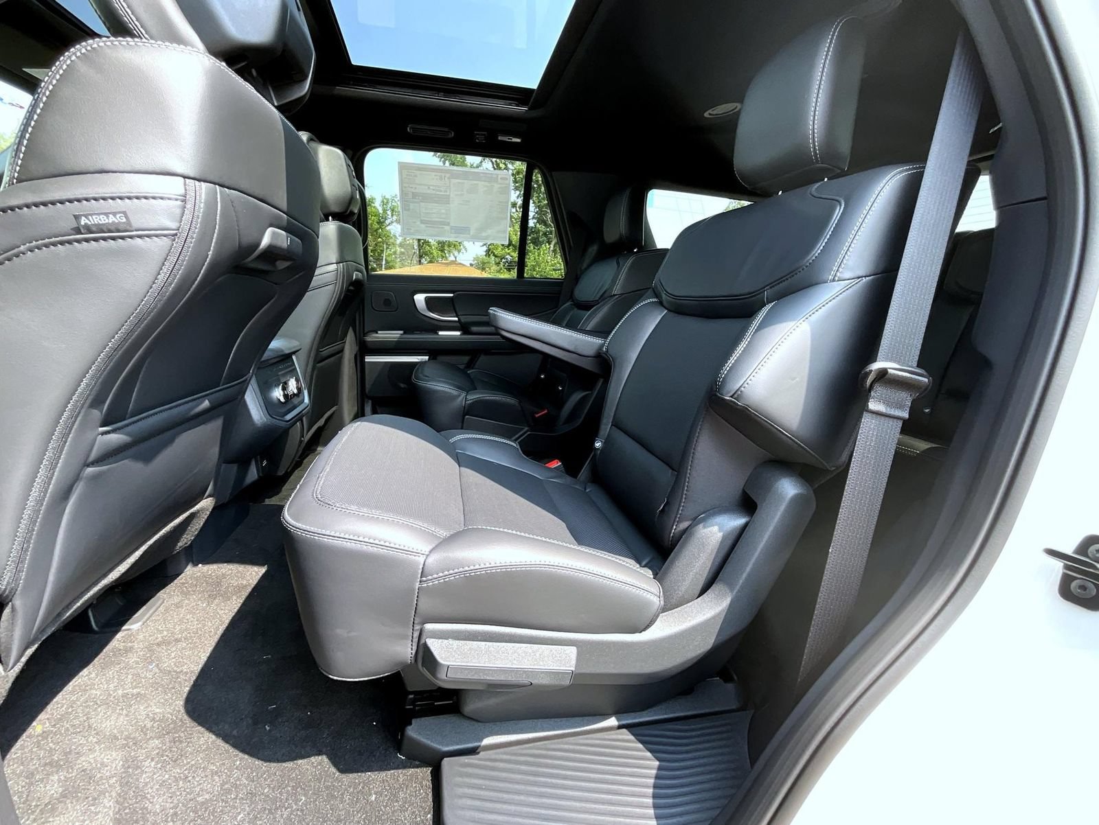 New 2027 Ford Expedition Platinum w/ Stealth Appearance Package AWD/4WD image 26