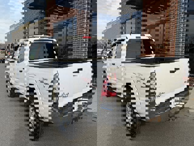 Used 2009 Toyota Tacoma 4x4 Double Cab w/ TRD Off-Road Pkg image 4