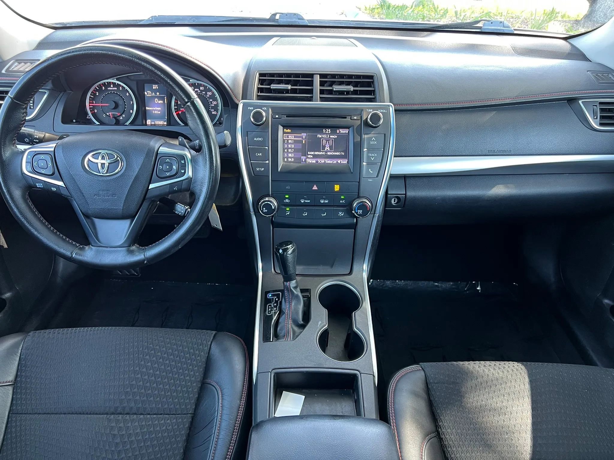 Used 2015 Toyota Camry SE FWD image 10