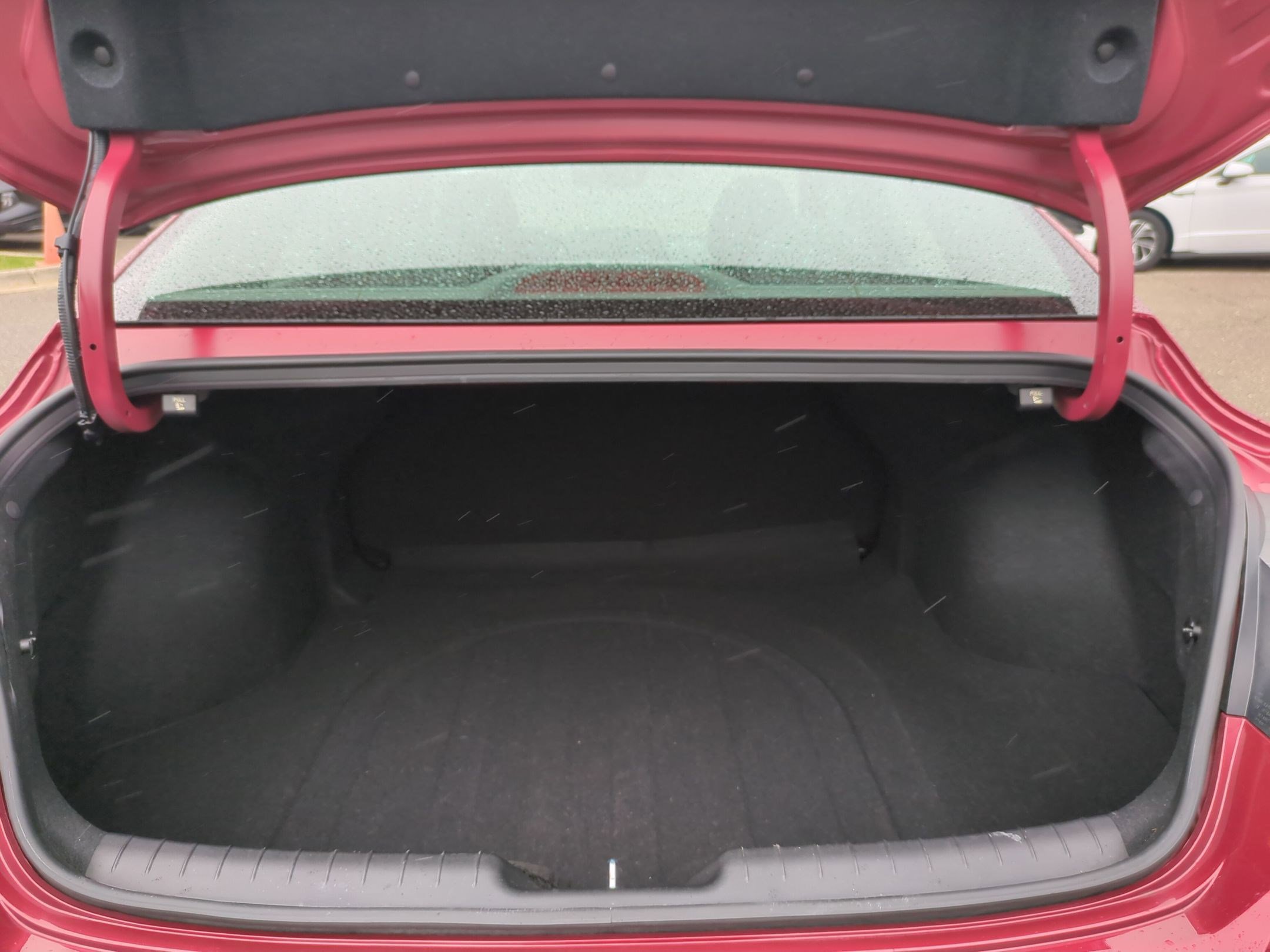Certified 2024 Hyundai Elantra SE FWD image 16
