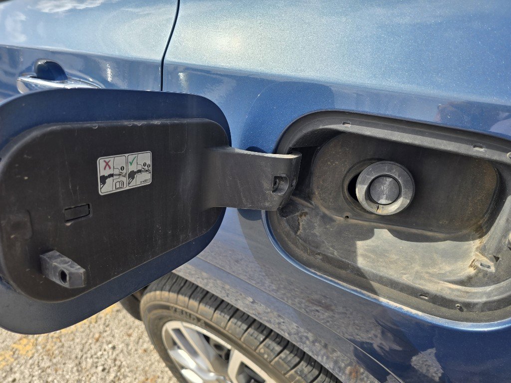 Used 2024 GMC Terrain Denali image 21