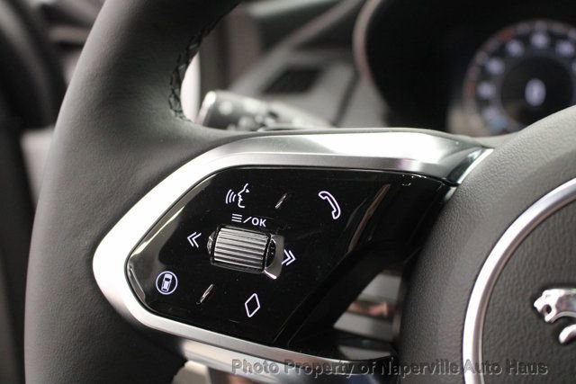 Used 2024 Jaguar E-PACE R-Dynamic SE image 22