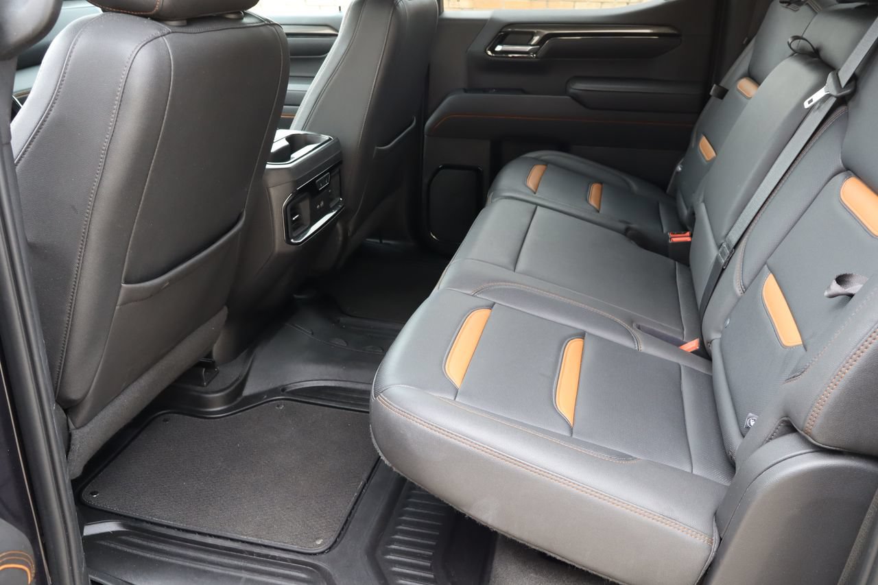 Used 2022 GMC Sierra 1500 AT4 w/ AT4 Premium Package AWD/4WD image 6
