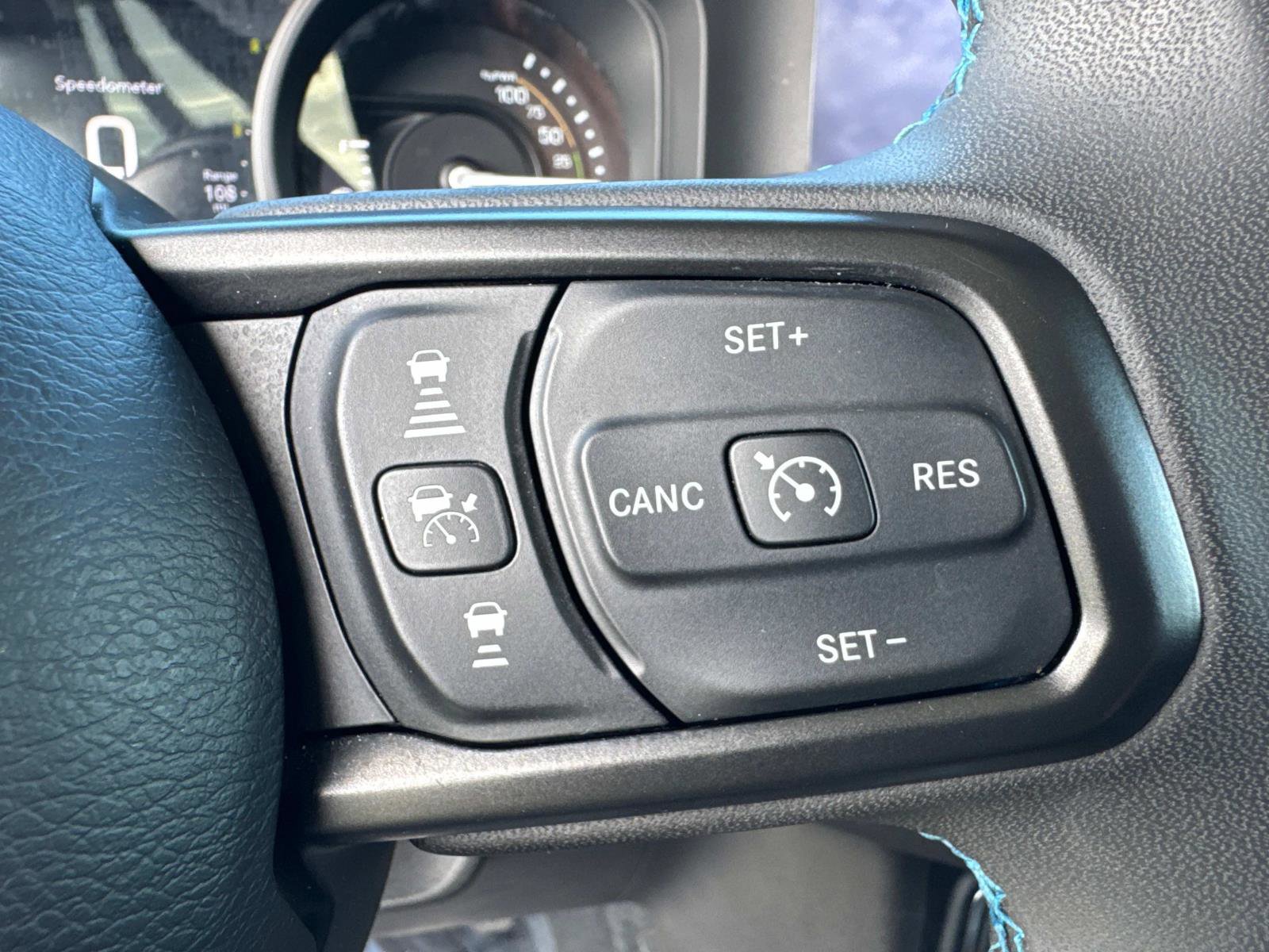 Used 2024 Jeep Wrangler Unlimited Rubicon 4xe image 34