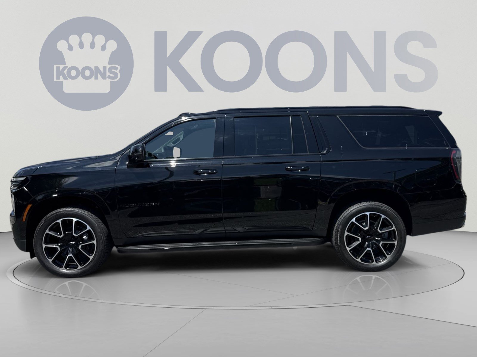 New 2026 Chevrolet Suburban RST w/ RST Capability Package AWD/4WD image 2