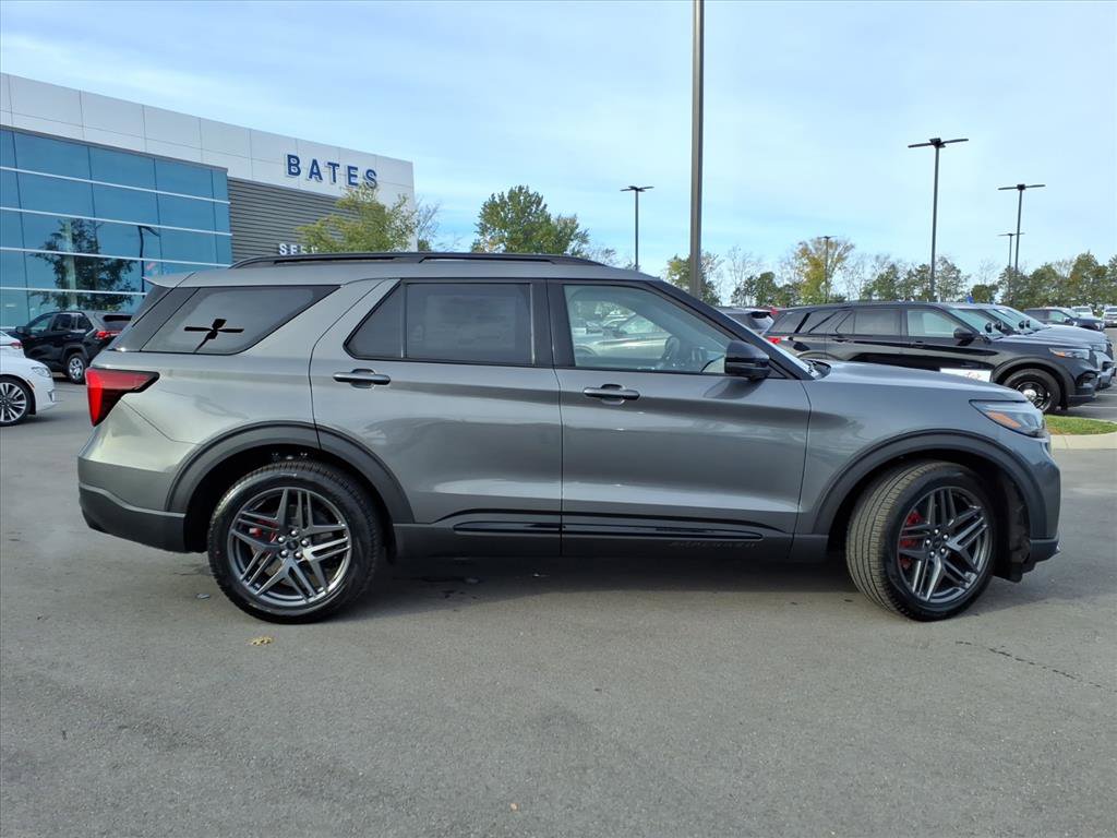New 2026 Ford Explorer ST image 2