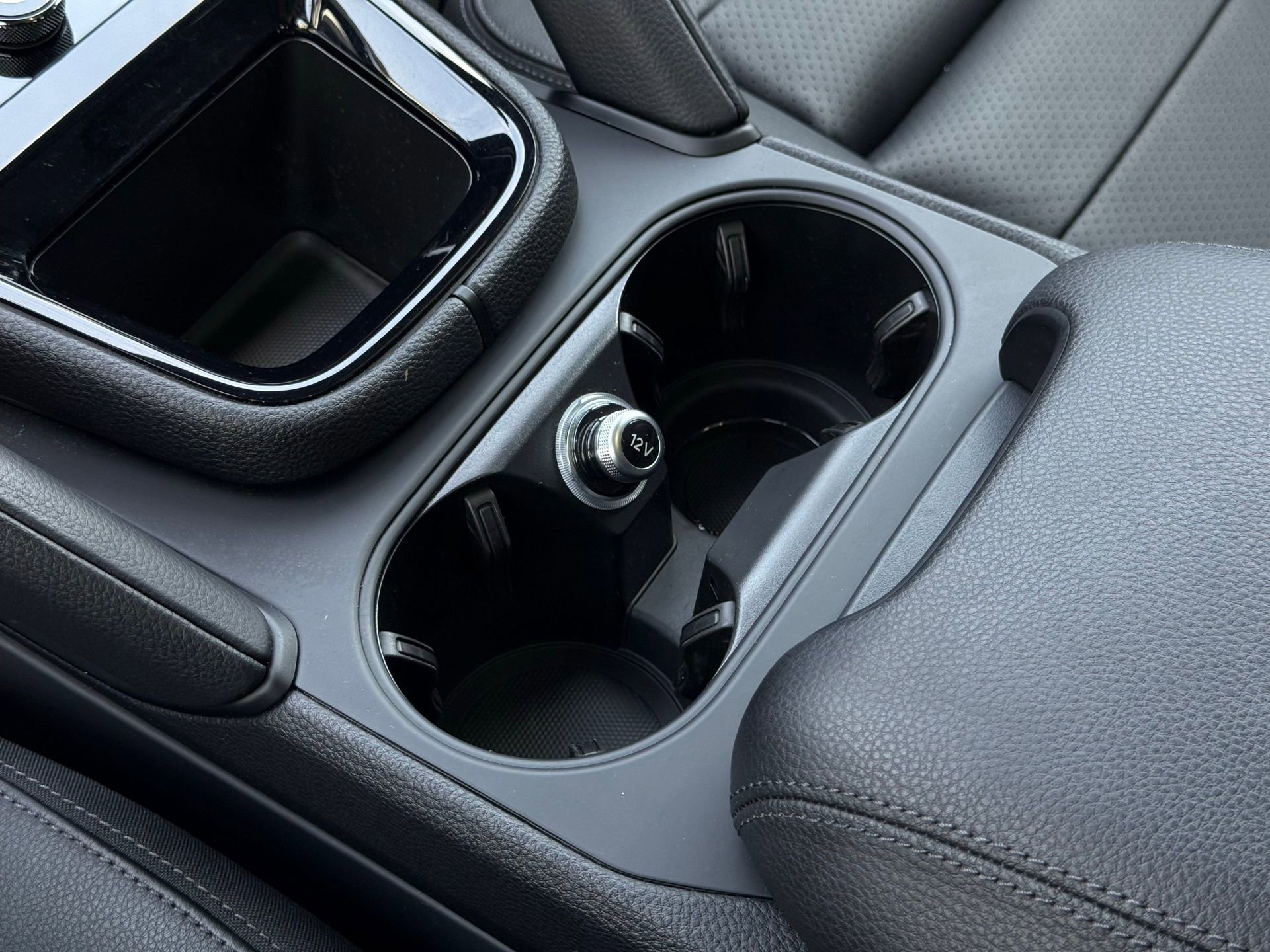 Certified 2024 Porsche Cayenne image 23