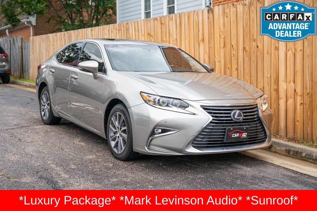 Used 2018 Lexus ES 300h FWD image 3