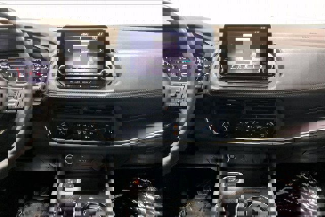 Used 2023 Nissan Rogue S image 6