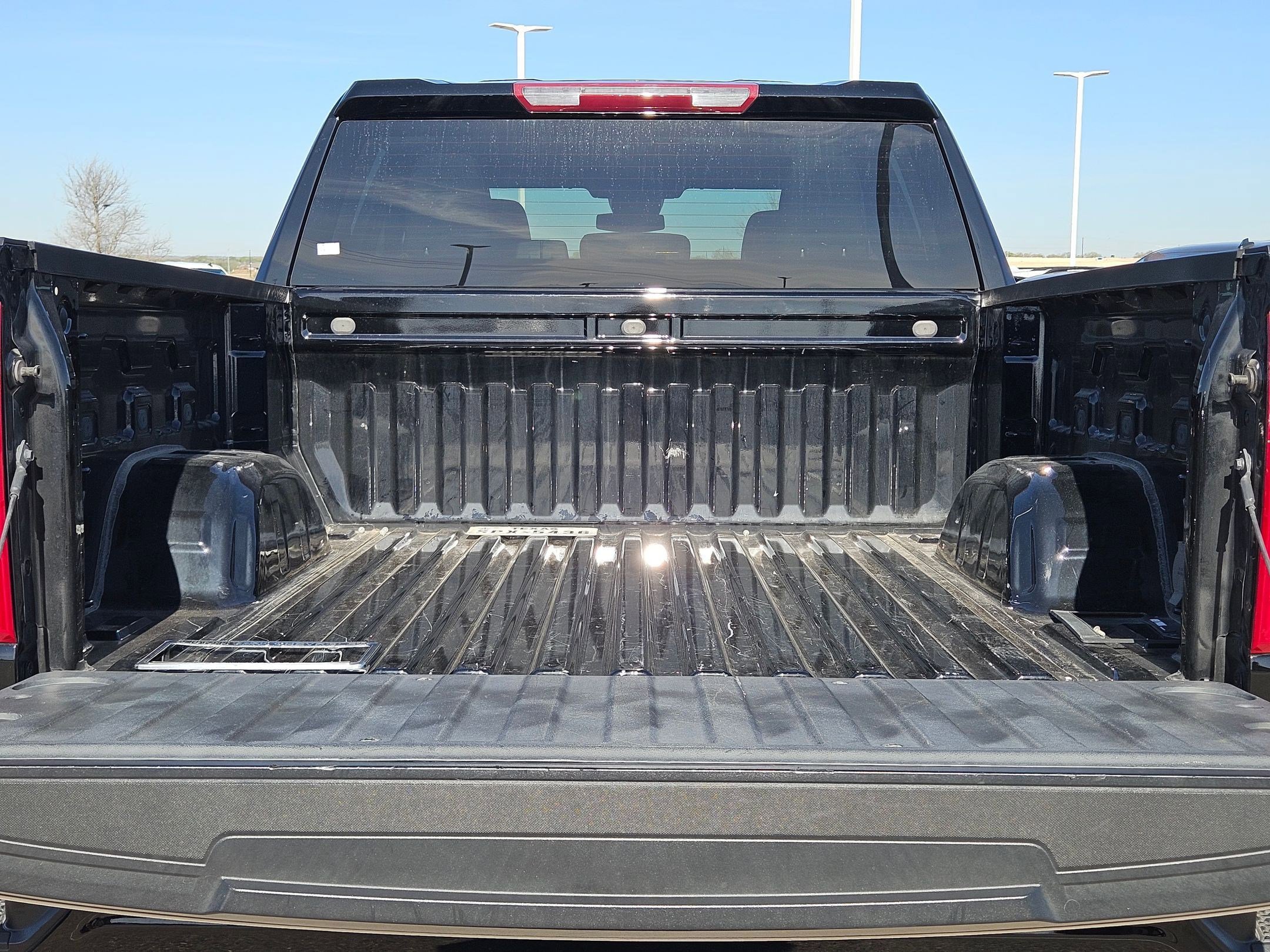 Used 2023 Chevrolet Silverado 1500 Custom image 23