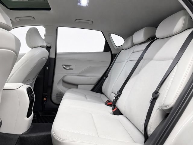 Used 2025 Hyundai Kona Limited AWD/4WD image 17