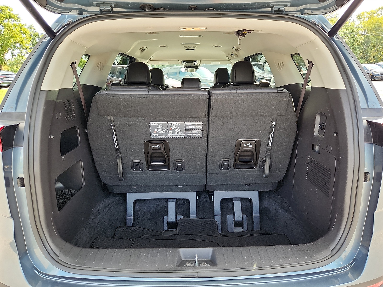 Certified 2024 Kia Carnival EX FWD image 31