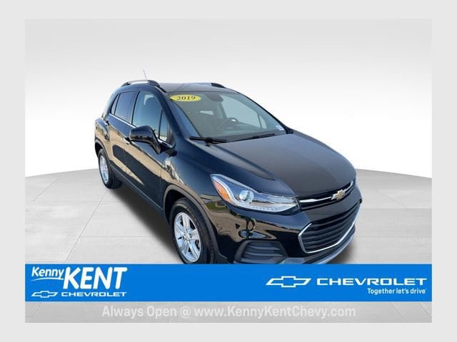Used 2019 Chevrolet Trax LT w/ LT Convenience Package FWD image 1