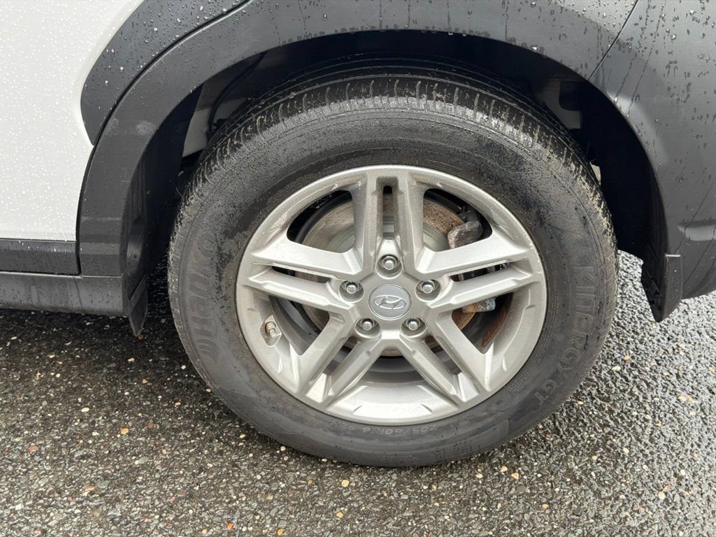 Certified 2023 Hyundai Kona SE AWD/4WD image 6