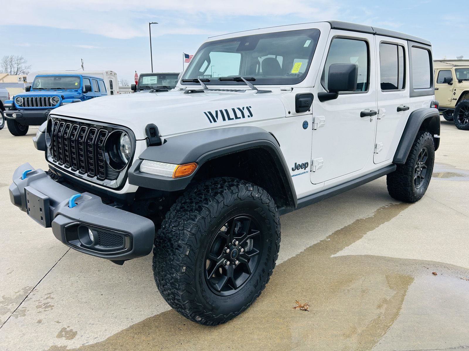 Used 2024 Jeep Wrangler Willys image 30