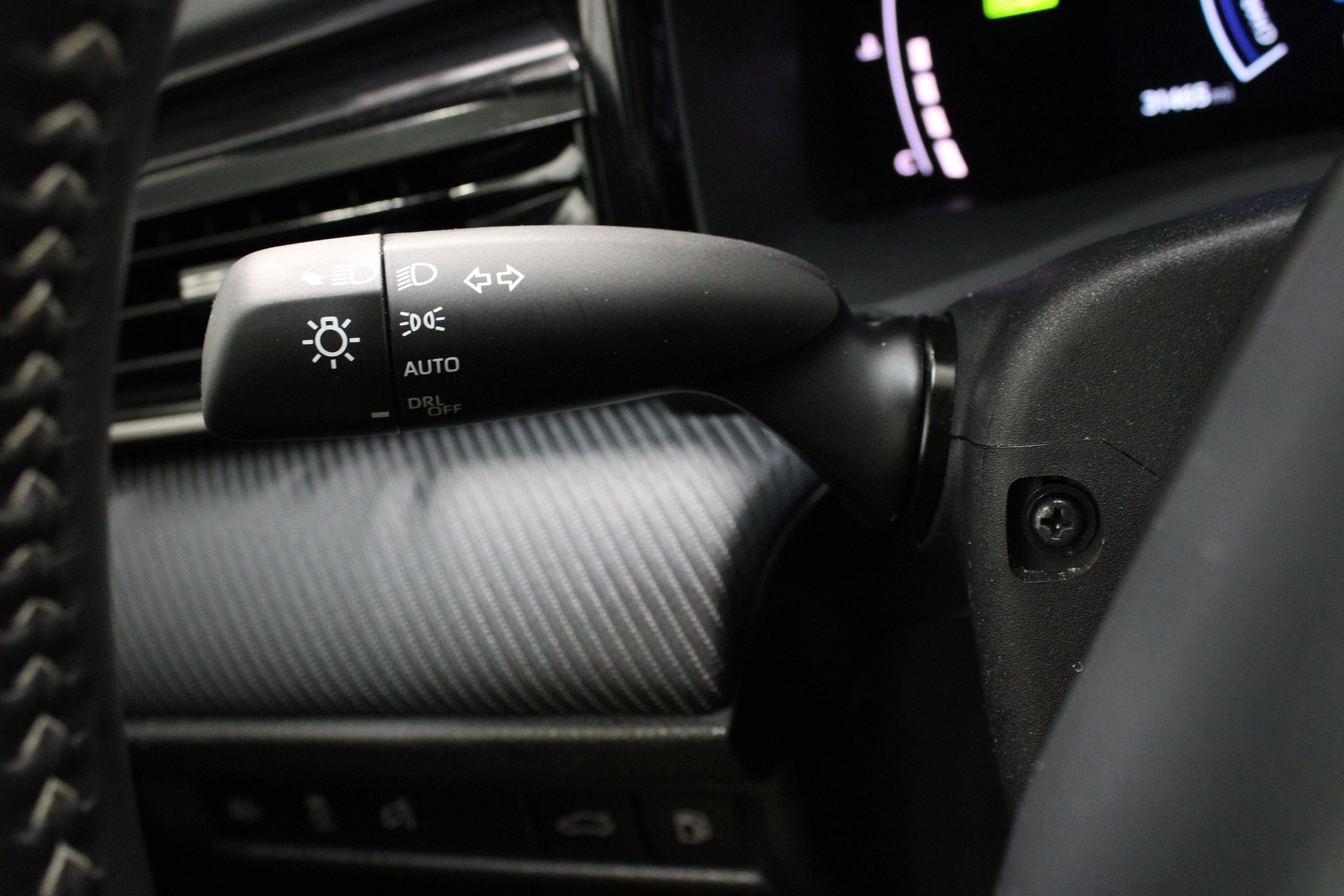 Used 2025 Toyota Camry SE FWD image 25