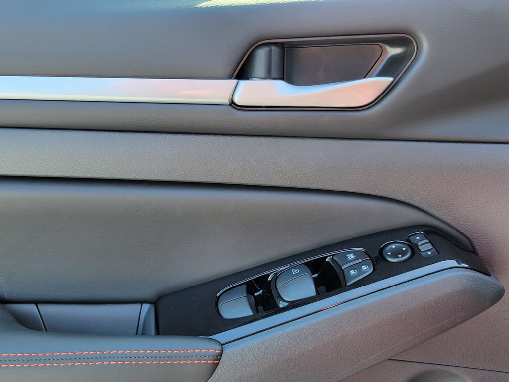 New 2026 Nissan Altima 2.5 SR FWD image 24