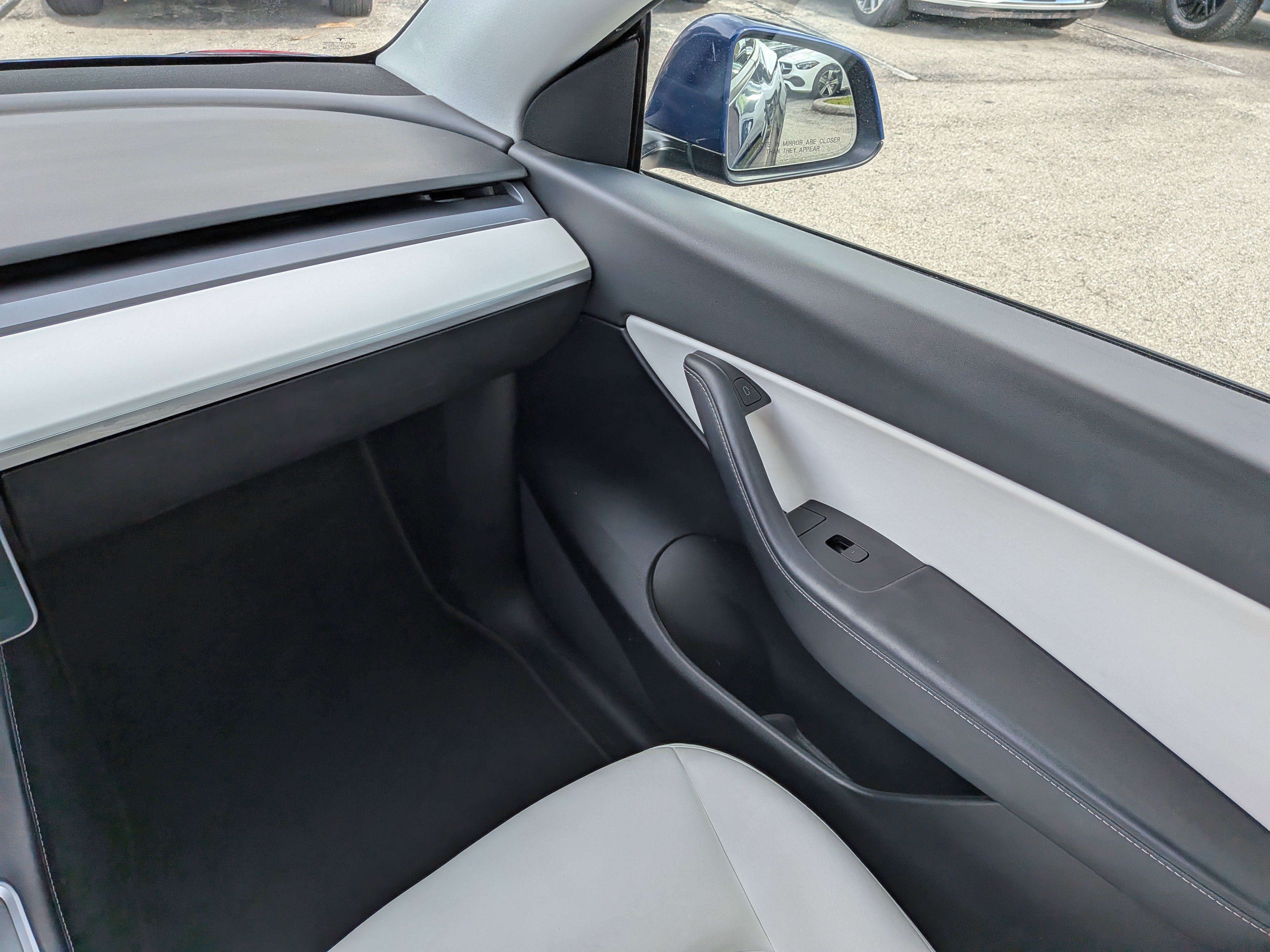 Used 2022 Tesla Model Y Performance image 19