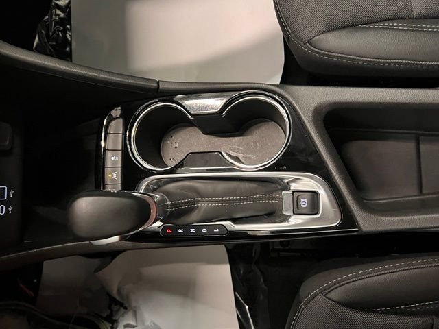 Certified 2025 Buick Encore GX Preferred AWD/4WD image 27