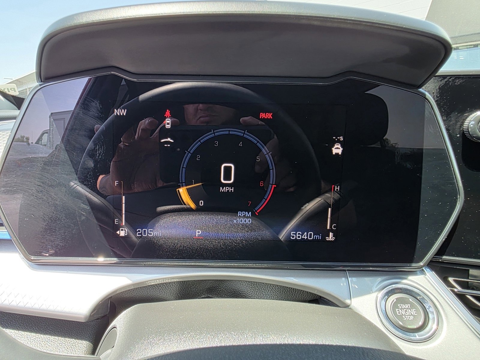 Certified 2025 Chevrolet Trax LT w/ Driver Confidence Package image 8