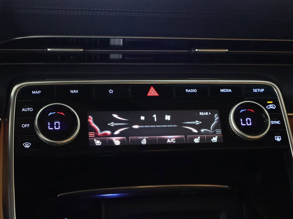 Used 2023 Genesis GV80 2.5T w/ Prestige 20" Package image 48