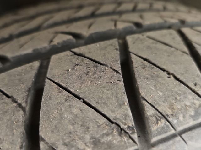 Used 2013 Dodge Avenger SE image 25