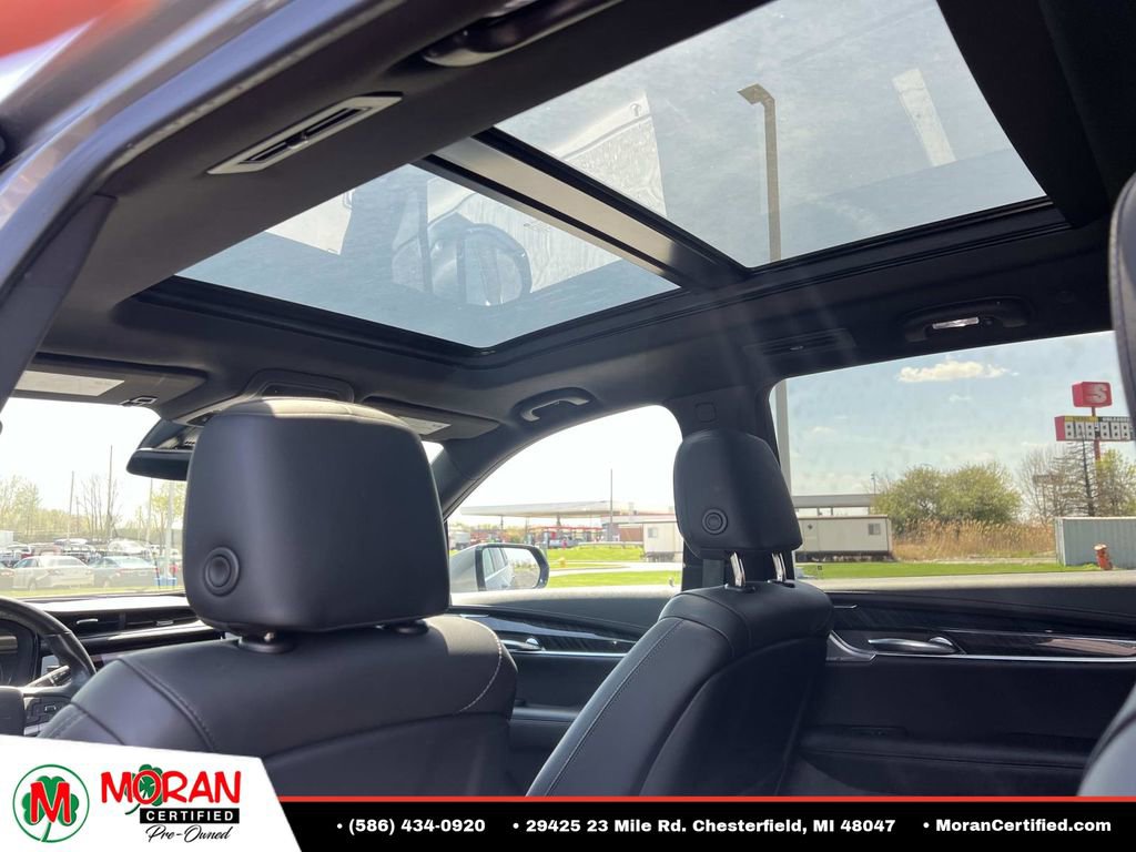 Used 2022 Cadillac XT6 Premium Luxury AWD/4WD image 15