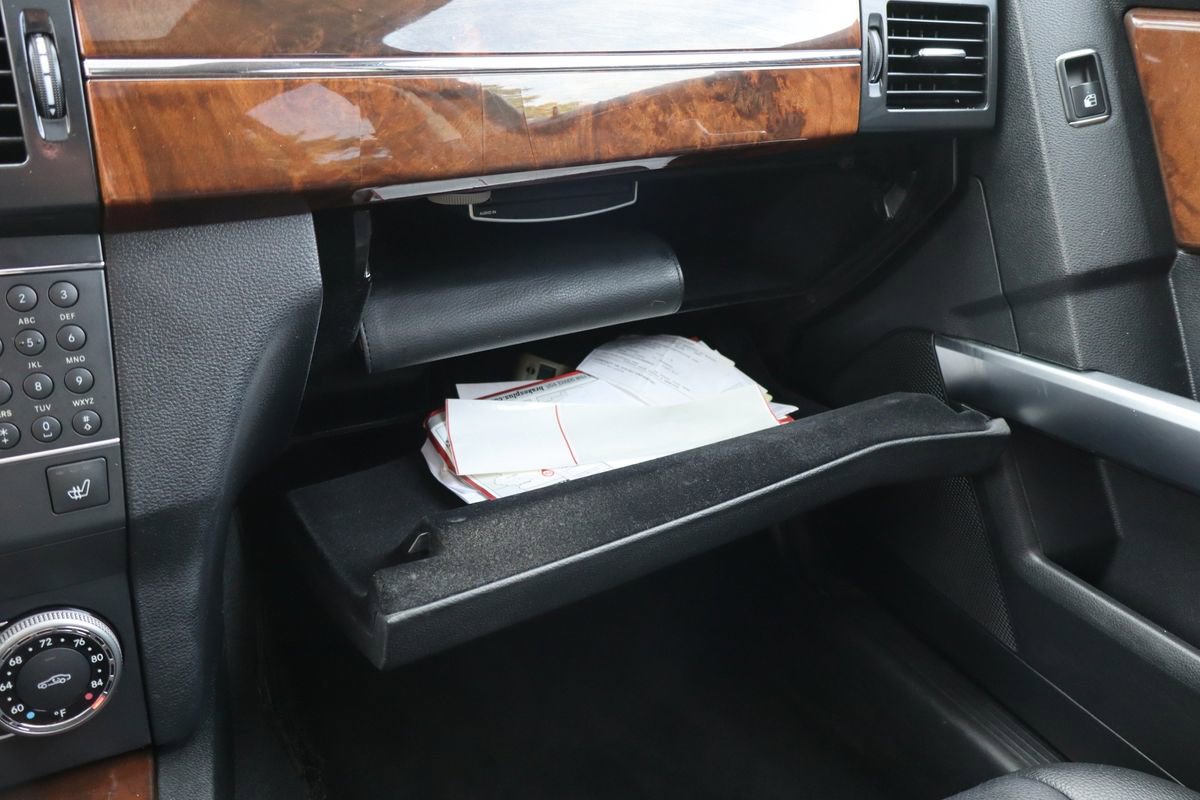 Used 2012 Mercedes-Benz GLK 350 4MATIC image 34