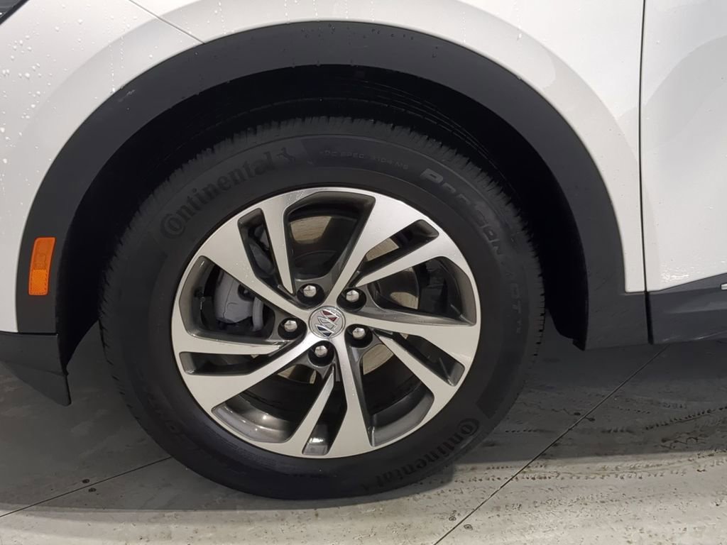 Used 2023 Buick Envision Essence FWD image 17