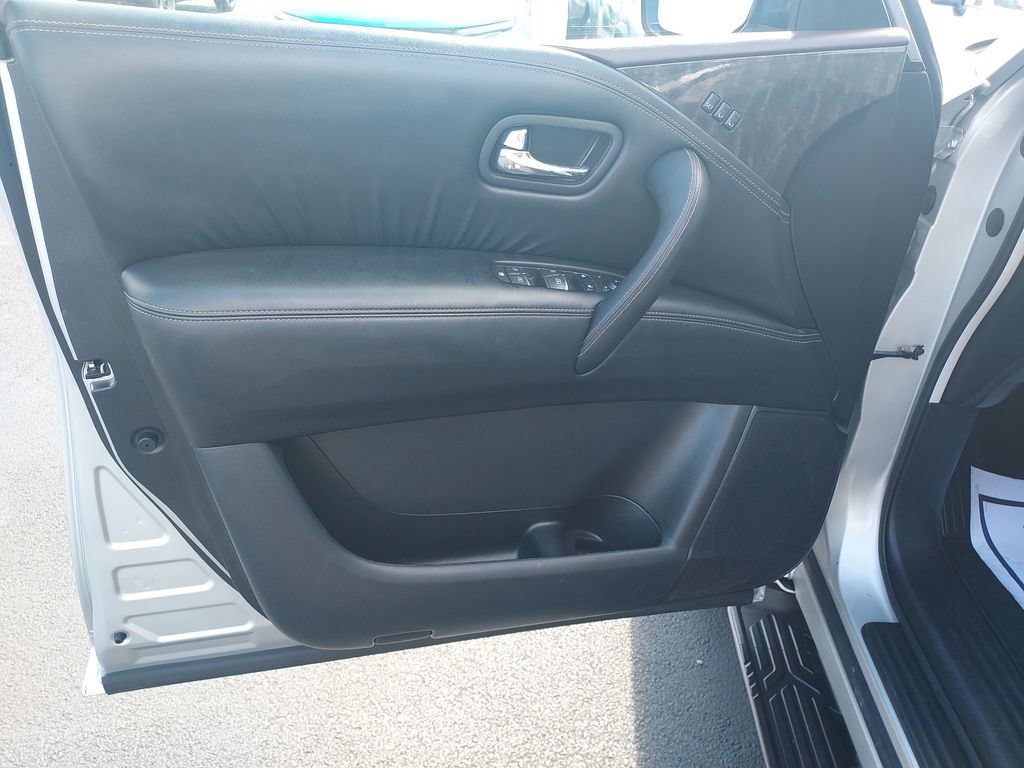 Used 2023 Nissan Armada Platinum w/ Captain's Chairs Package RWD image 12
