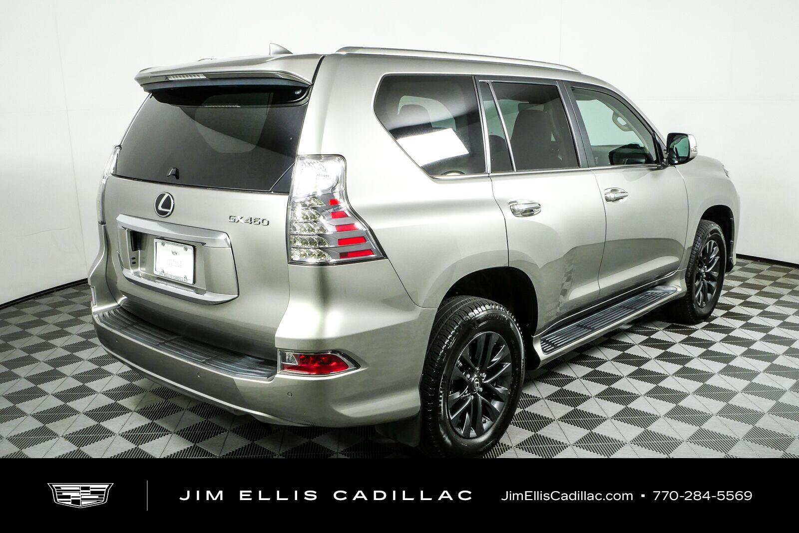 Used 2021 Lexus GX 460 Premium w/ Premium Package AWD/4WD image 3