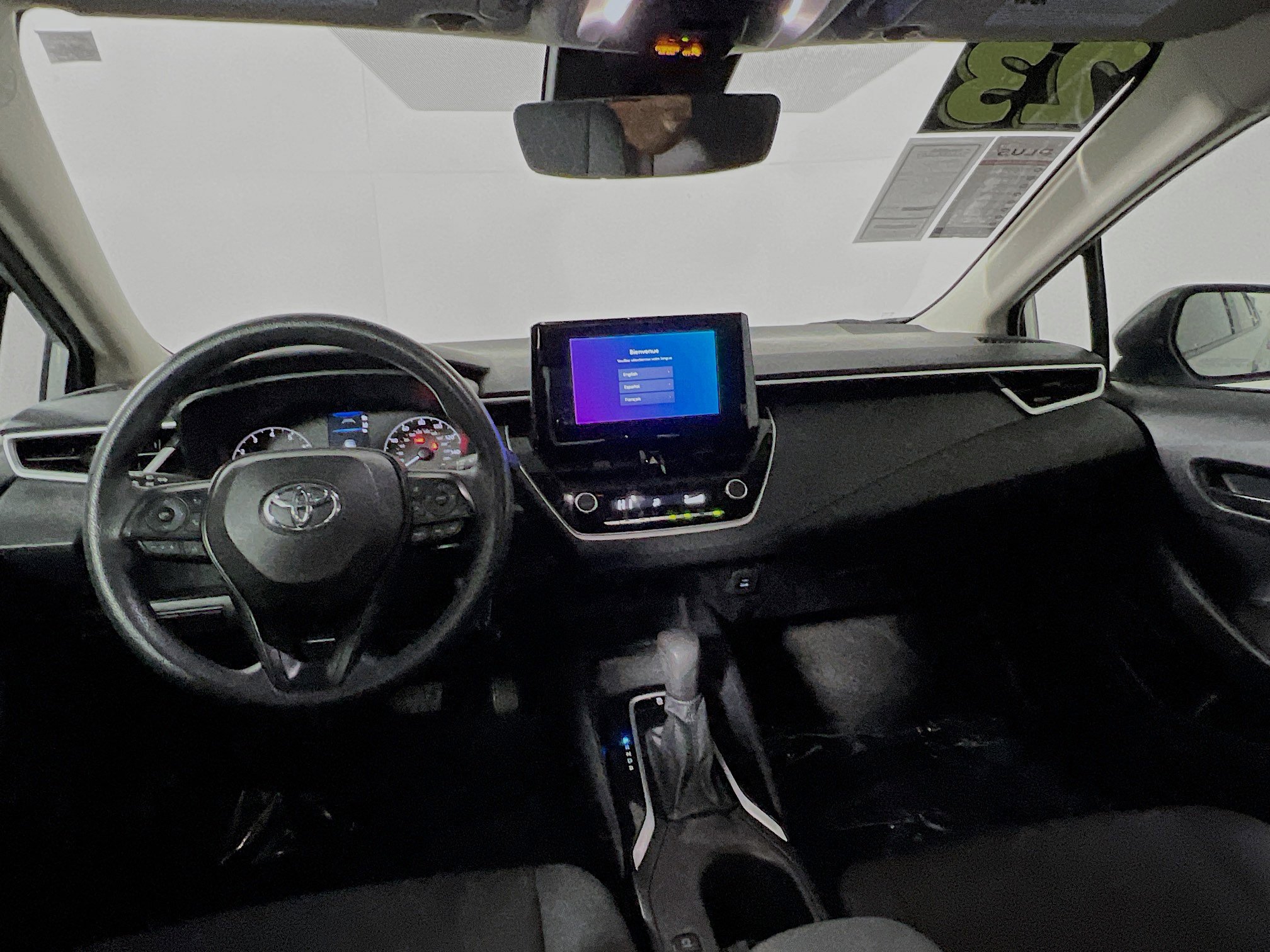 Used 2023 Toyota Corolla LE image 30