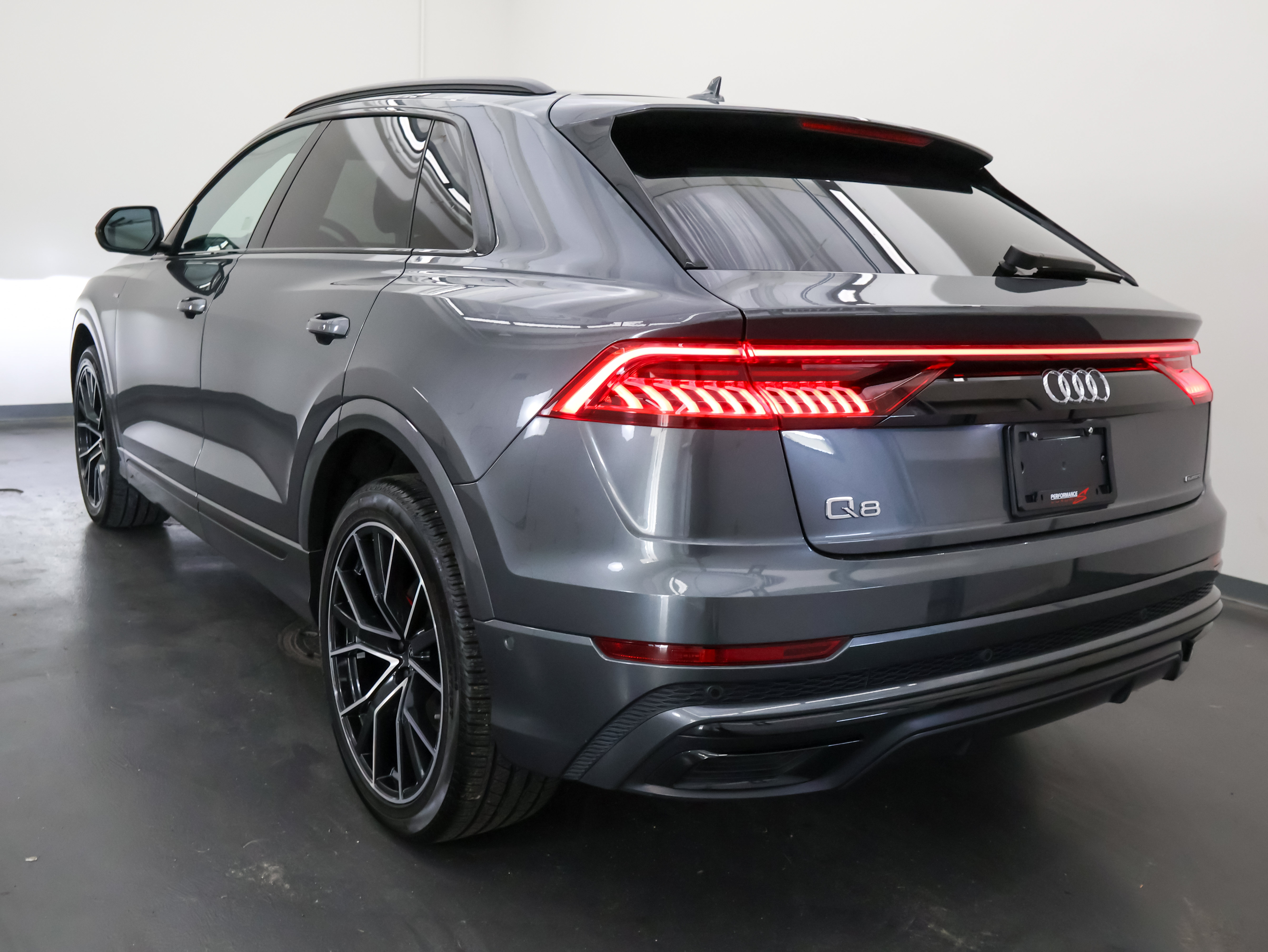 Used 2023 Audi Q8 Premium Plus w/ Premium Plus Package AWD/4WD image 5
