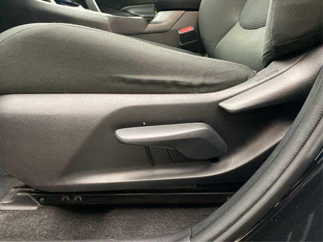 Used 2021 Toyota RAV4 LE image 24