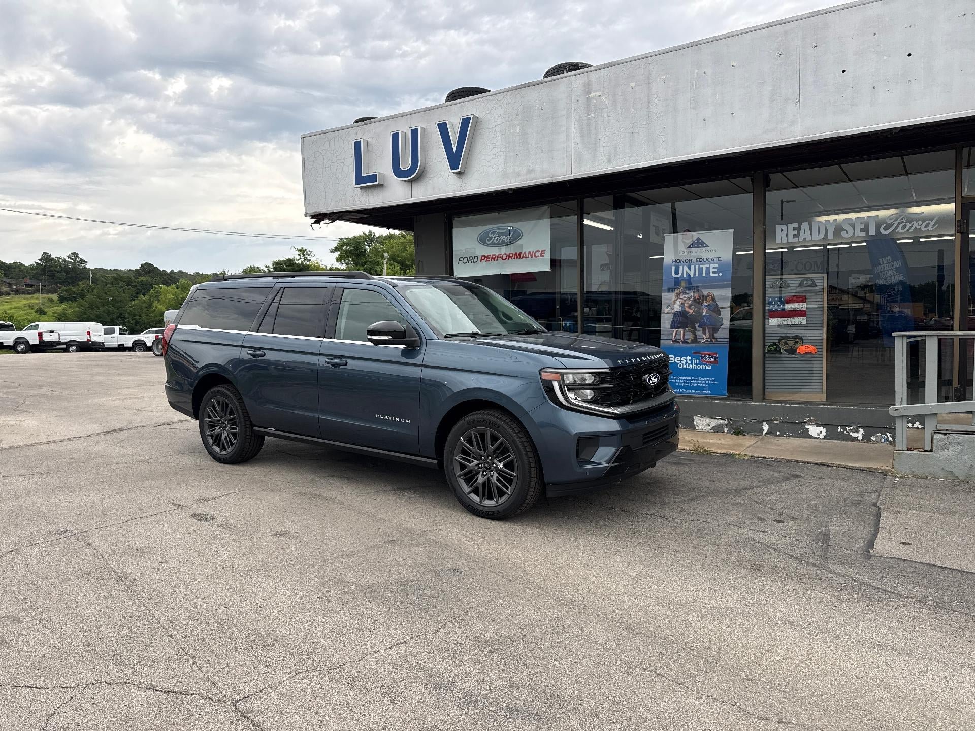 New 2027 Ford Expedition Max Platinum w/ Driver's Package