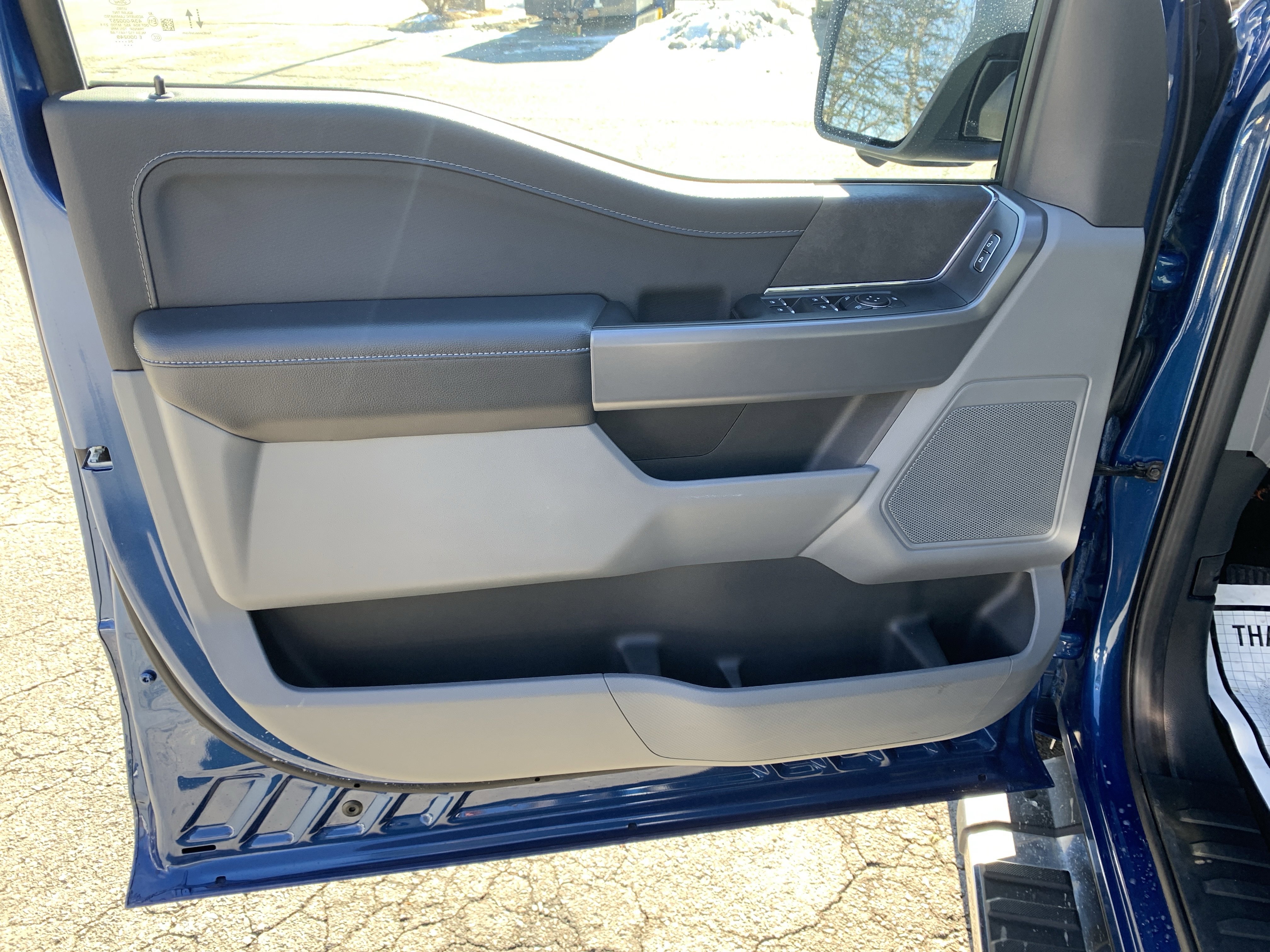 Used 2024 Ford F150 XLT w/ Tow/Haul Package image 9