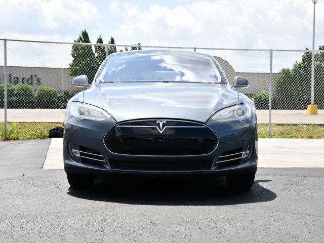 Used 2014 Tesla Model S RWD image 2