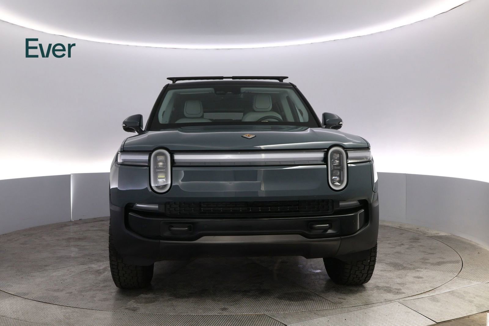 Used 2025 Rivian R1S Premium image 12