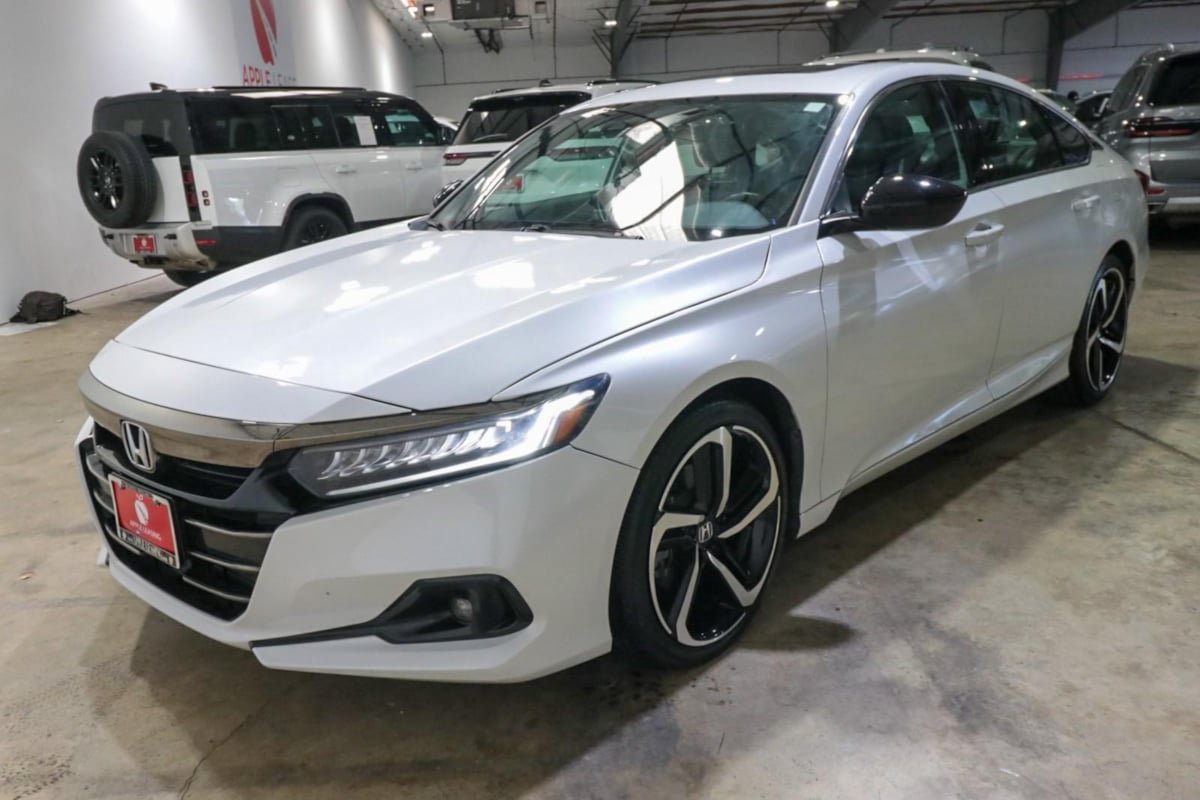 Used 2022 Honda Accord Sport image 5