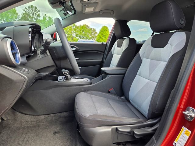 Used 2024 Chevrolet Trax LS w/ LS Convenience Package image 9