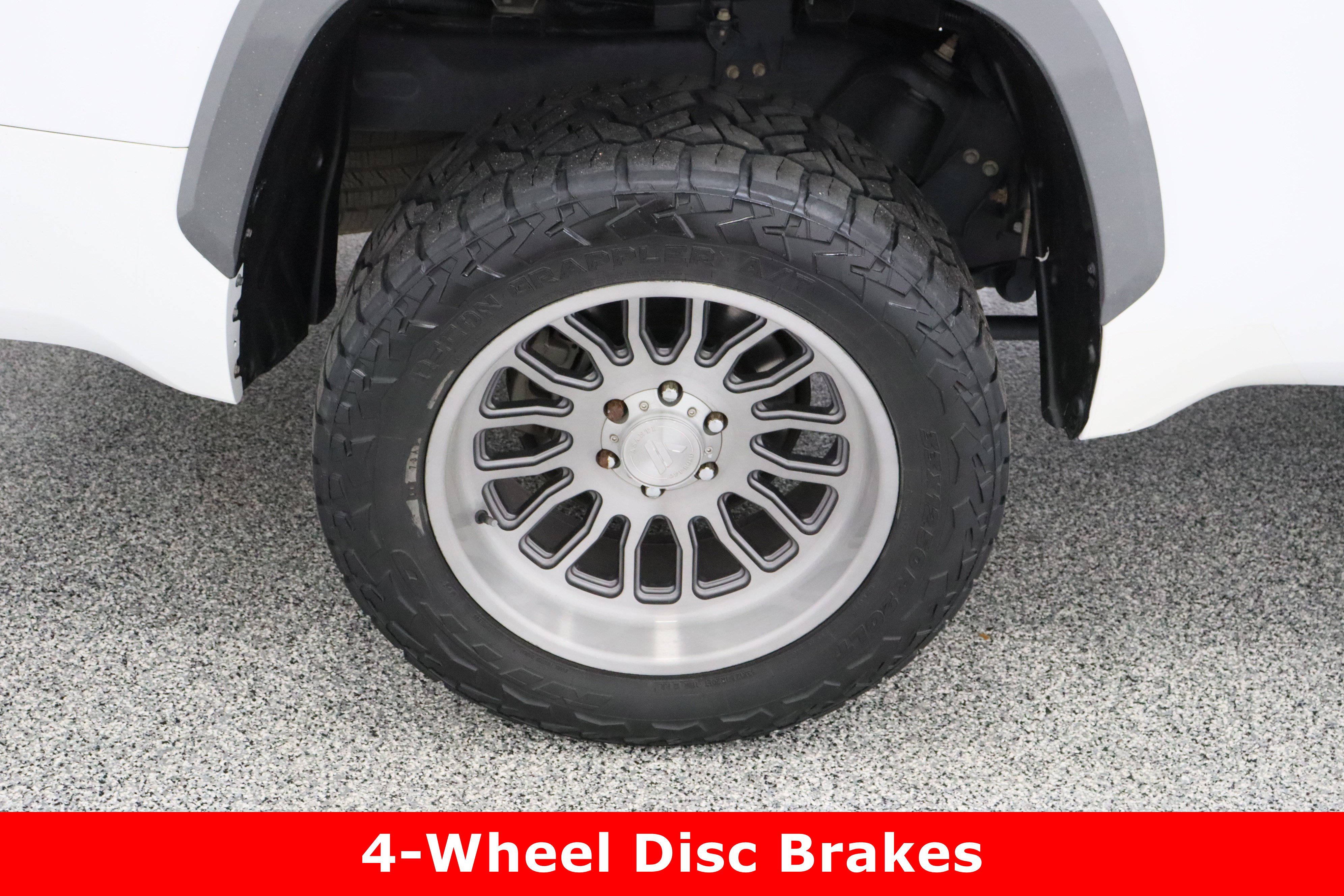 Used 2023 Toyota Tundra Limited image 6