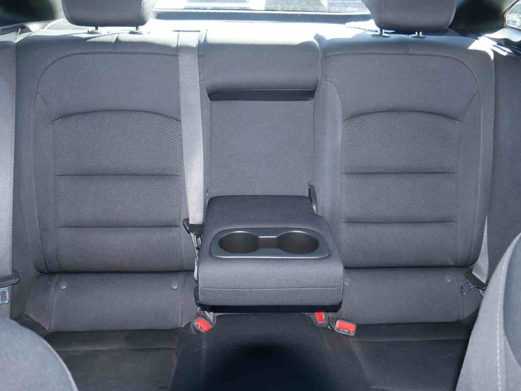 Used 2022 Chevrolet Malibu LT image 33