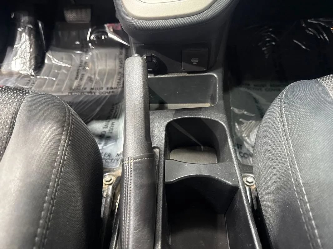 Used 2010 Pontiac Vibe AWD w/ Sun And Sound Package image 85