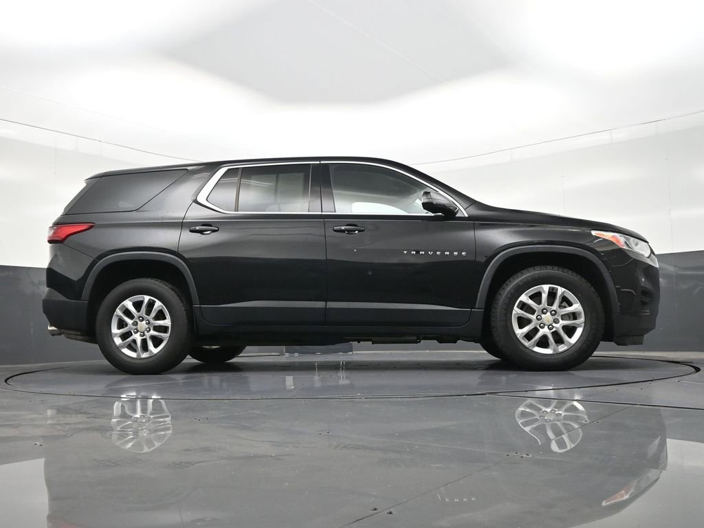 Used 2019 Chevrolet Traverse LS image 29